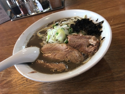 「濃厚煮干そば」@中村屋総本山の写真