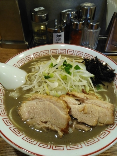 「濃厚煮干そば（大盛り無料）」@煮干中華そば専門 煮干丸の写真