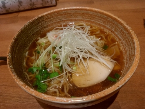 「しょうゆラーメン(並盛)702円」@焼肉 蒼の写真