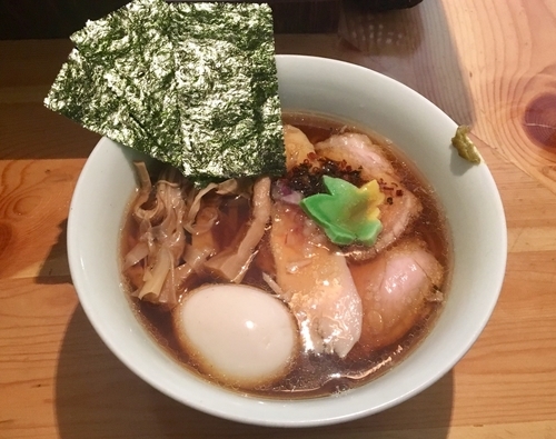 「蛤煮干ソバ 醤油 全部載せ」@麺や渦雷UZURAIの写真