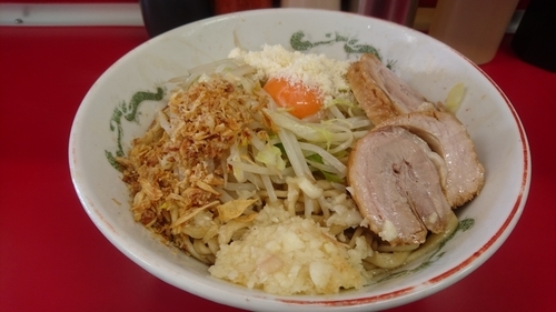 「汁なし(麺硬め少なめ・ニンニク増し)+粉チーズ」@ラーメン二郎 湘南藤沢店の写真