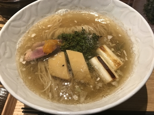 「【限定】花山椒塩らぁ麺」@支那そばや 新横浜ラーメン博物館店の写真