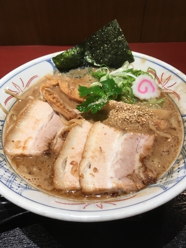 「濃厚らーめん」@麺や庄の ラゾーナ川崎店の写真