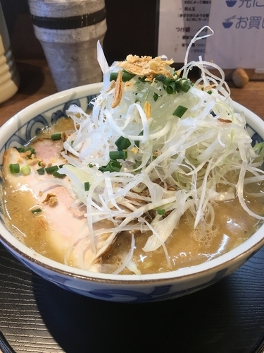 「バリみそラーメン+玉子+ネギ」@らー麺屋 バリバリジョニーの写真