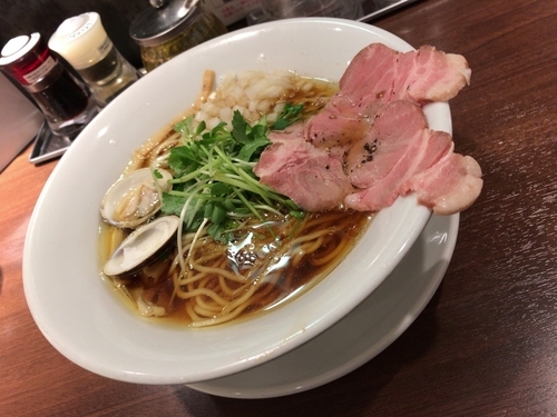 「赤鶏と蛤の淡麗中華そば 　醤油」@麺屋 ねむ瑠の写真