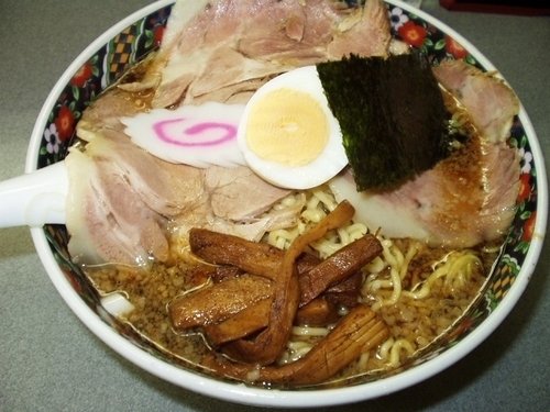 「しょうゆ拉麺 780円+大盛 100円」@玉川大盛軒の写真