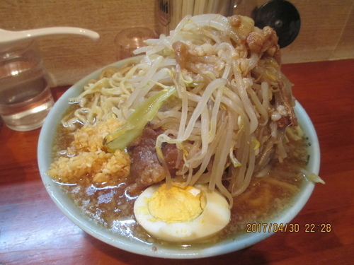 「ラーメン　￥850　ニンニク野菜」@ラーメン富士丸 西新井大師店の写真