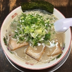 ラーメン (580円) ネギ (50円)