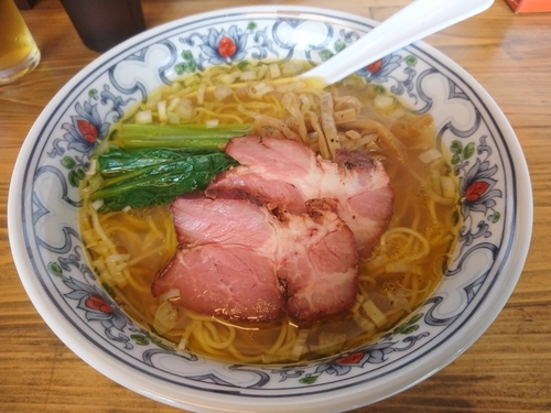 「貝そば(白)800円＋ビール」@まるえ食堂の写真