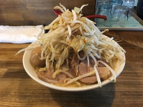 「大高山 中盛200g＋焼豚1枚＋煮たまご」@ラーメン 大高山の写真