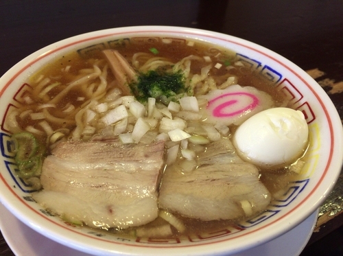 「中華そば（並）600円 一日一善たまご 10円」@亞呉屋 山形駅前店の写真