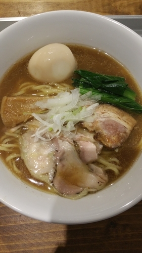 「醤魚らーめん」@らーめん なぶら 京王八王子店の写真