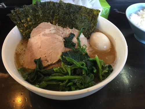 「フル装備」@横浜ラーメン 武蔵家 三鷹店の写真