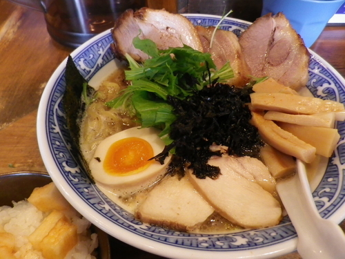 「特製らーめん・正油・中太麺・あっさり」@らーめん がんちゃの写真