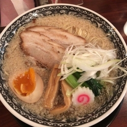 【限定】背脂醤油拉麺大盛無料