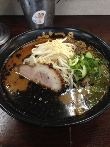 「辛味噌らーめん 猛烈タンメン鼻血ブー」@なんつッ亭 秦野本店の写真