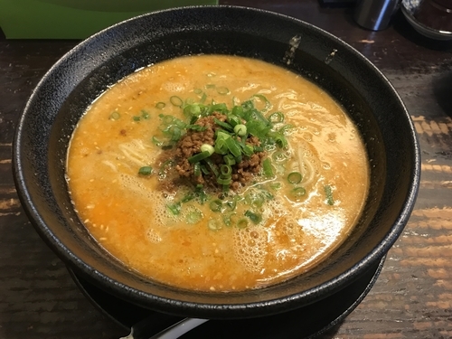 「本気の担々麺 830円」@らーめん 本竈の写真