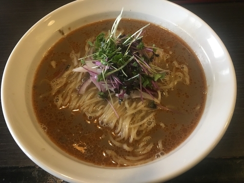 「冷やし烏賊煮干そば」@灰汁中華 丿貫 福富町本店の写真