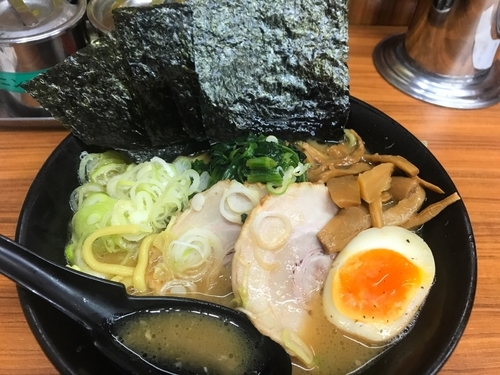 「特選 せい家ラーメン」@せい家 ひばりが丘店の写真