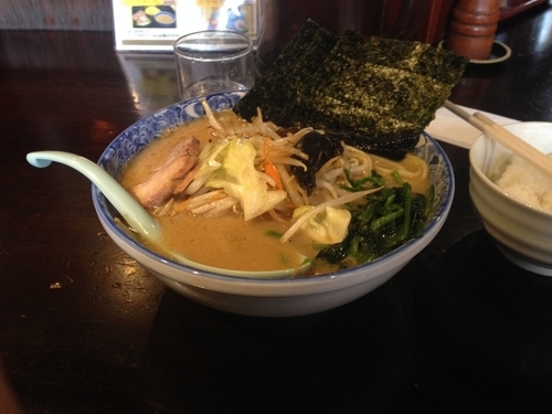 「野菜ラーメン」@とんぱた亭 新子安店の写真