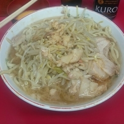ラーメン小