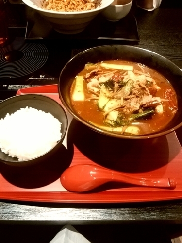 「火鍋湯麺 950円（半ライス100円）」@ファイヤーホール4000の写真