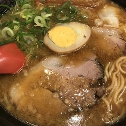 ワンタン麺
