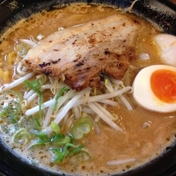 三河味噌ラーメン　￥７５０（税別）