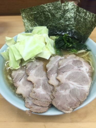 「チャーシュー麺中盛、硬め濃いめ」@捲り家の写真