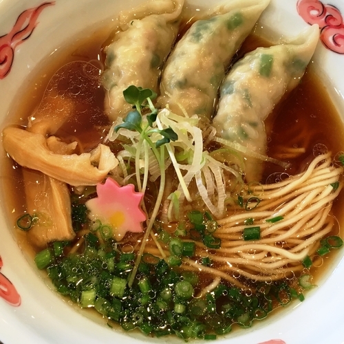 「餃子ラーメン」@鉄鍋餃子・石焼炒飯 龍神の写真