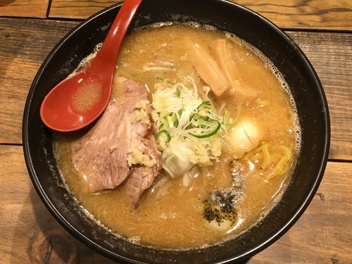 「【水曜日限定】特製味噌ラーメン」@麺屋 翔 西新宿本店の写真