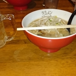 魚介とんこつラーメン　700円