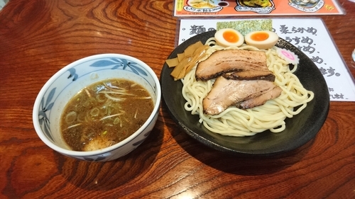 「つけそば（並） 780円 + 炙りチャーシュー丼 350円」@麺屋こうきの写真