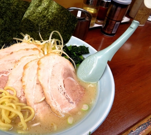 「塩ネギチャーシューメン（1,000円）」@ラーメン三國家 関内店の写真