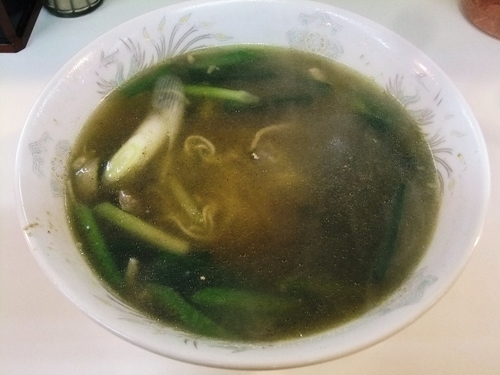 「鶏ネギラーメン（550円）」@餃子飯店の写真