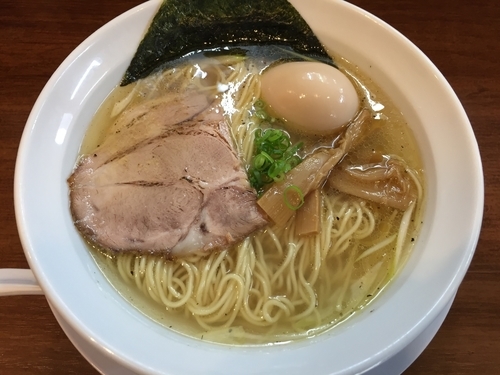 「味玉塩中華そば」@中華そば 一休の写真