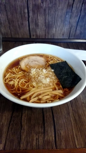 「らぁめん（大盛り）」@醤油らぁめん専門店 香味屋の写真