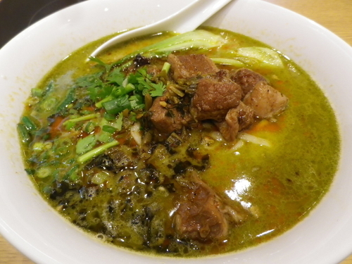 「地獄麻辣牛肉拉麺」@富寅馬の写真