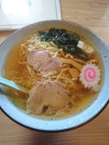 「手打ちラーメン 600円」@いずみや 本店の写真
