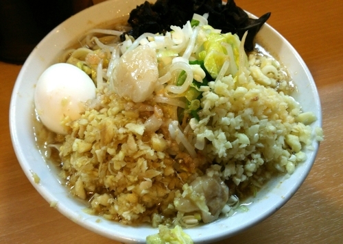 「【限定】ブラックデビル　ニンニクアブラショウガ　900円」@豚星。の写真