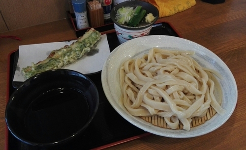 「ざるうどん（小）+ちくわ」@福助の写真