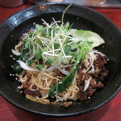 汁なし担々麺：580円