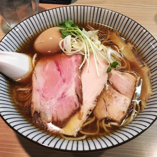「特製香味中華そば」@麺屋 鶯 uguisuの写真