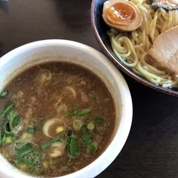 B26（ボジロー）つけめん