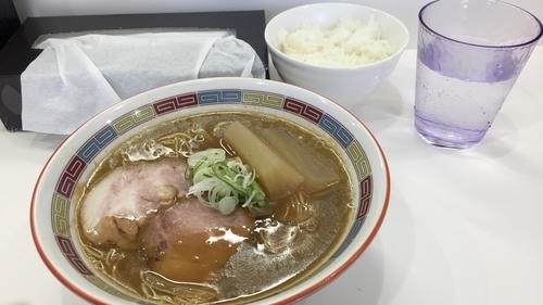 「煮干豚骨ラーメン」@煮干鰮豚骨らーめん 嘉饌の写真