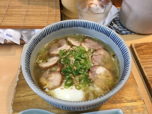 「塩玉そば」@元祖岡山とりそば 太田の写真