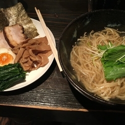 鯛骨塩ラーメン