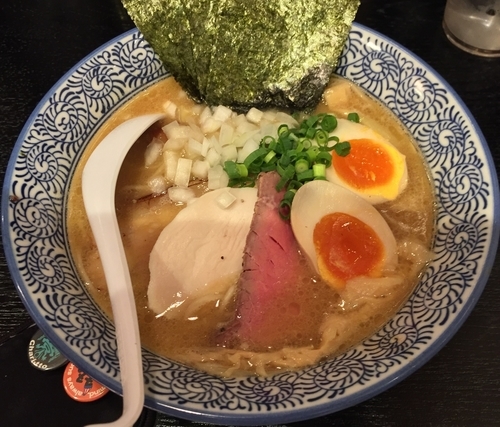 「特製濃厚醤油鶏白湯らーめん（￥900）」@麺屋 沼田の写真