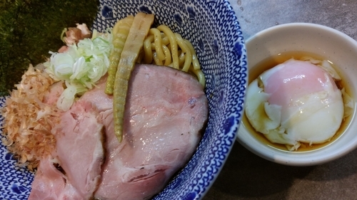 「温玉SOBA750円（小盛）」@油SOBA専門店 図星の写真