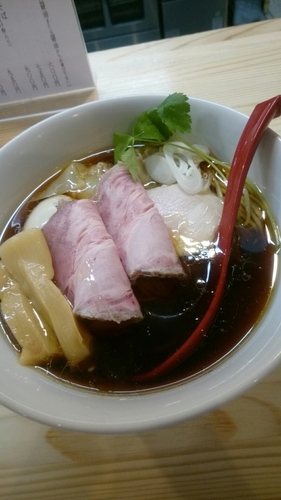 「(松)特級中華そば 醤油９００円  酒盗まぜそば ２４０円」@自家製麺 くろ松の写真